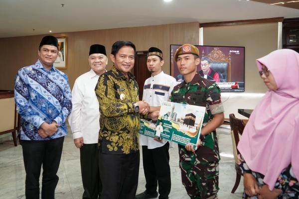 MTQ ASN dan Non ASN  Lintas lnstansi, Pj Gubernur Sumut Serahkan Hadiah Ibadah Umrah kepada untuk Para Juara